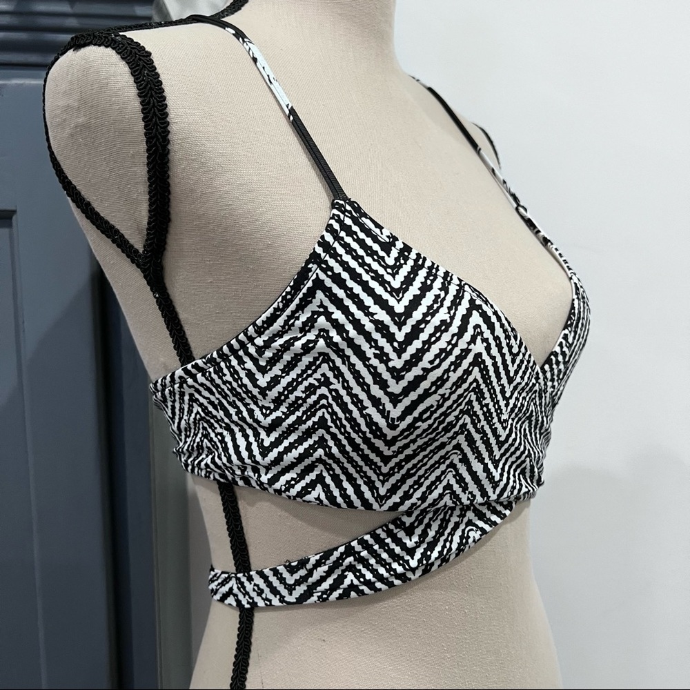 Reversible swim top - Picture 4 of 7